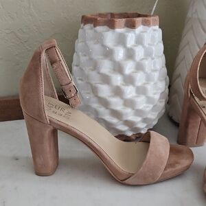 Naturalizer Tan Block Heel Ankle Strap Heels